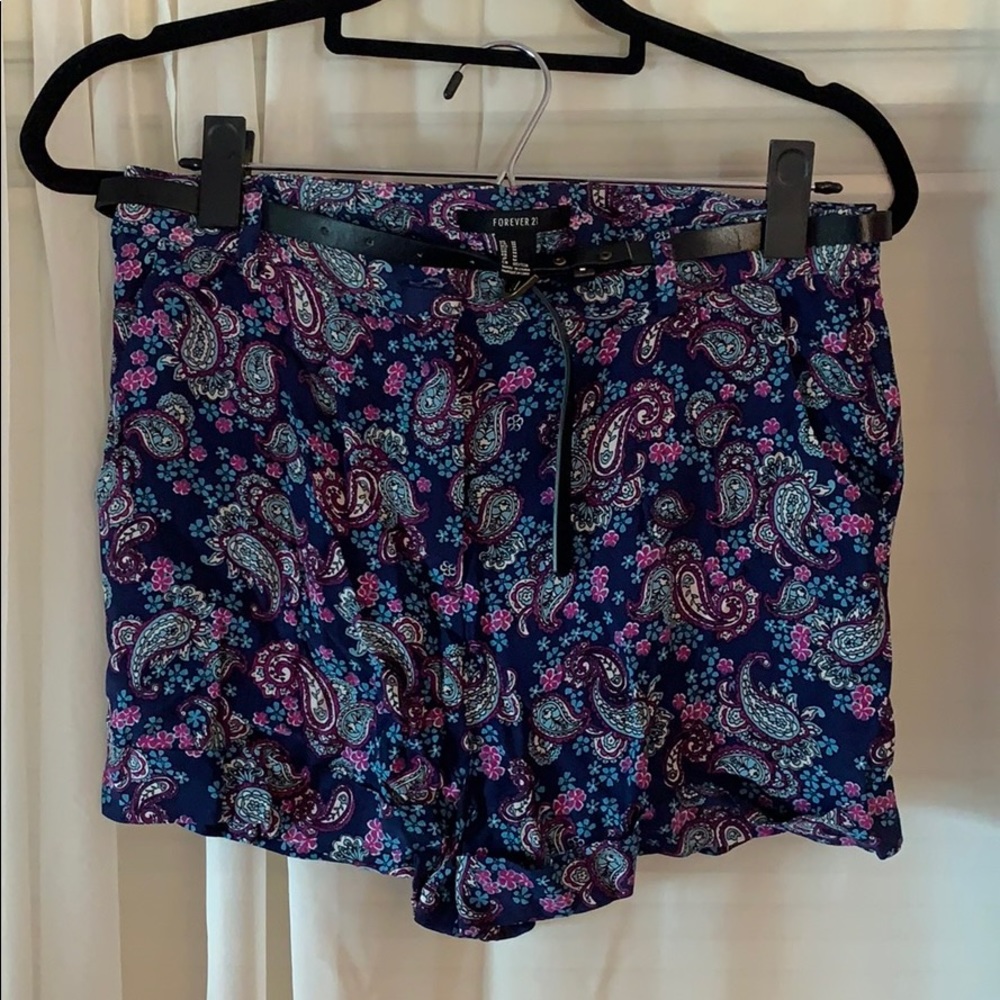 High-waisted Loose Paisley Printed Shorts